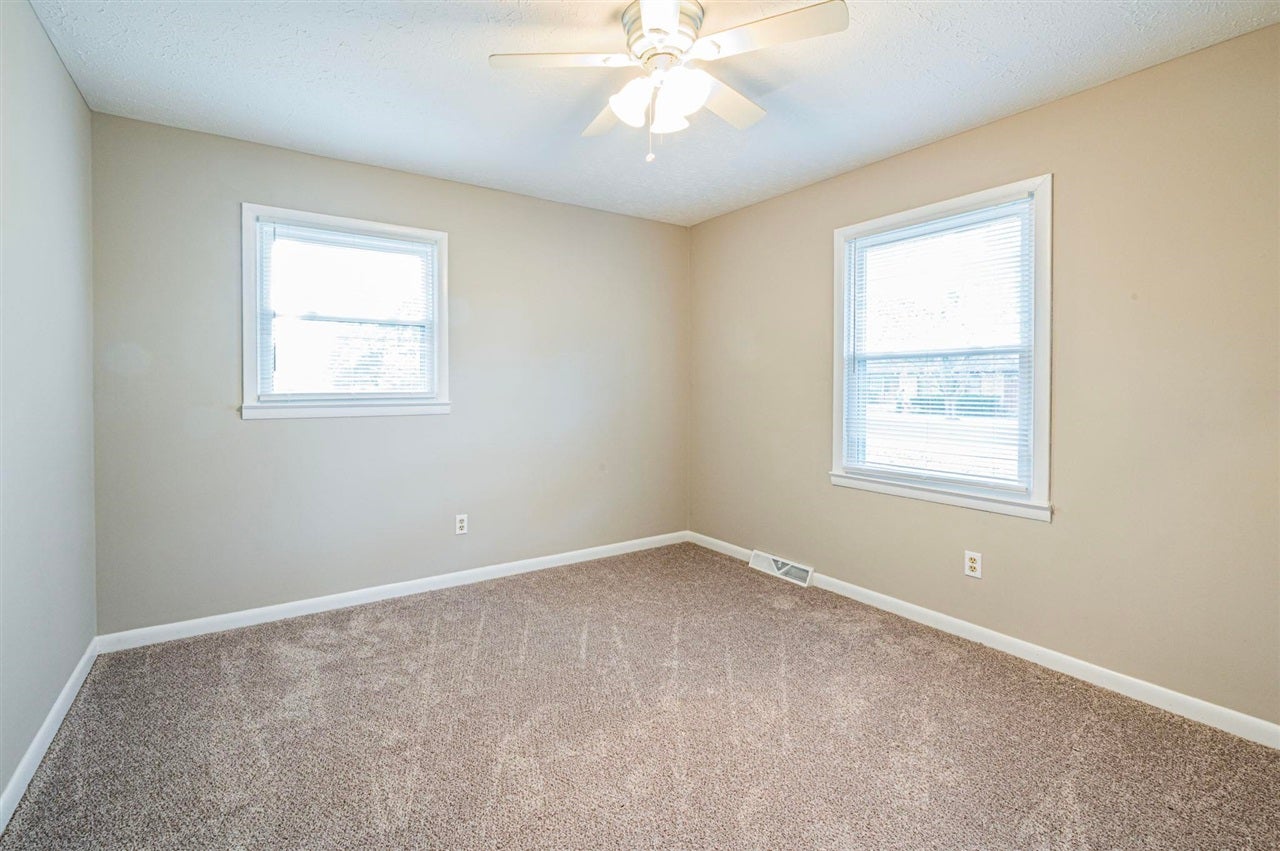 2120 Robin Road Bowling Green, KY 42101 - Photo 20 of 26 Gallery Image 20