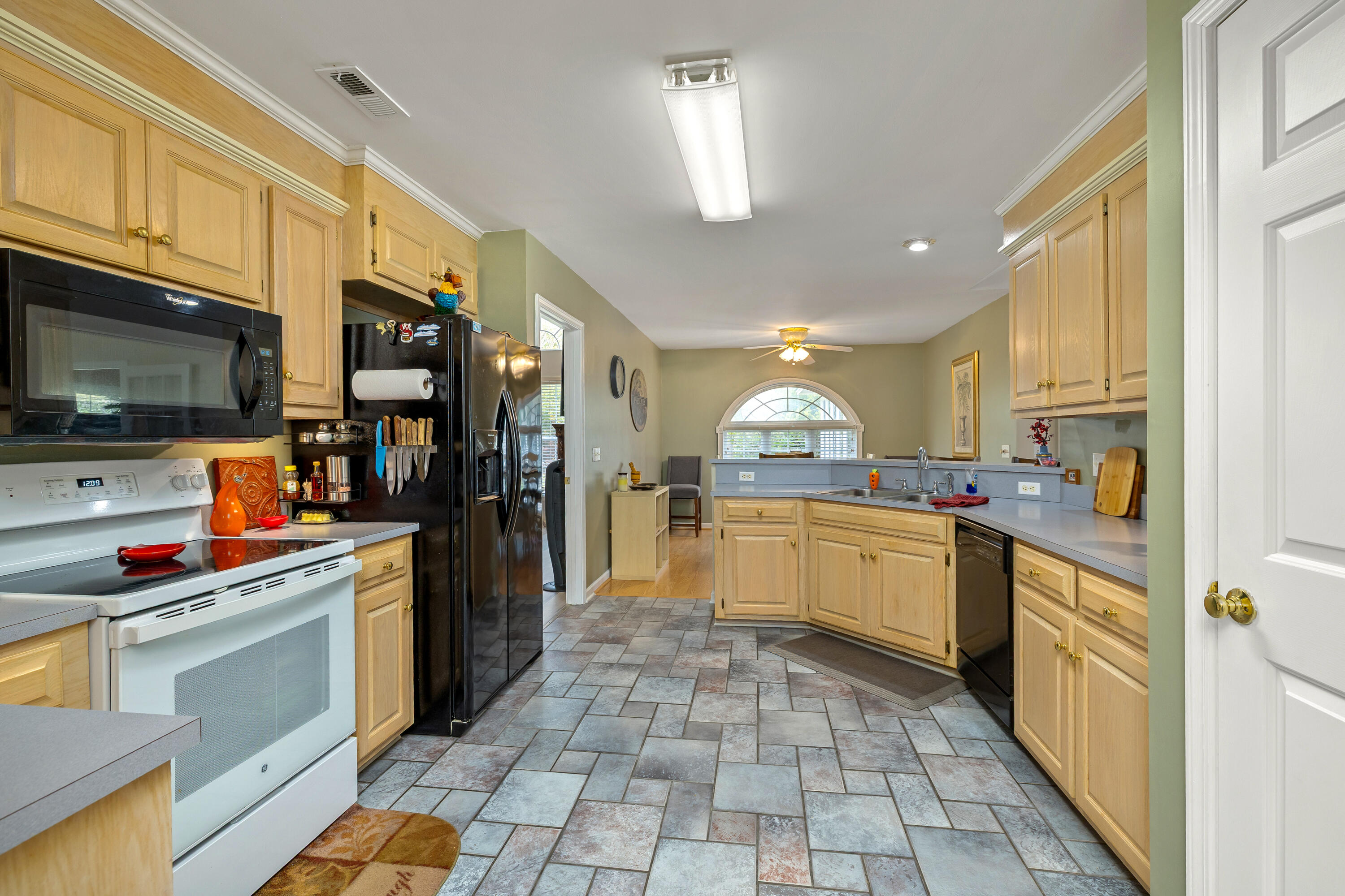 105 Oakview Circle Manning, SC 29102 - Photo 17 of 57