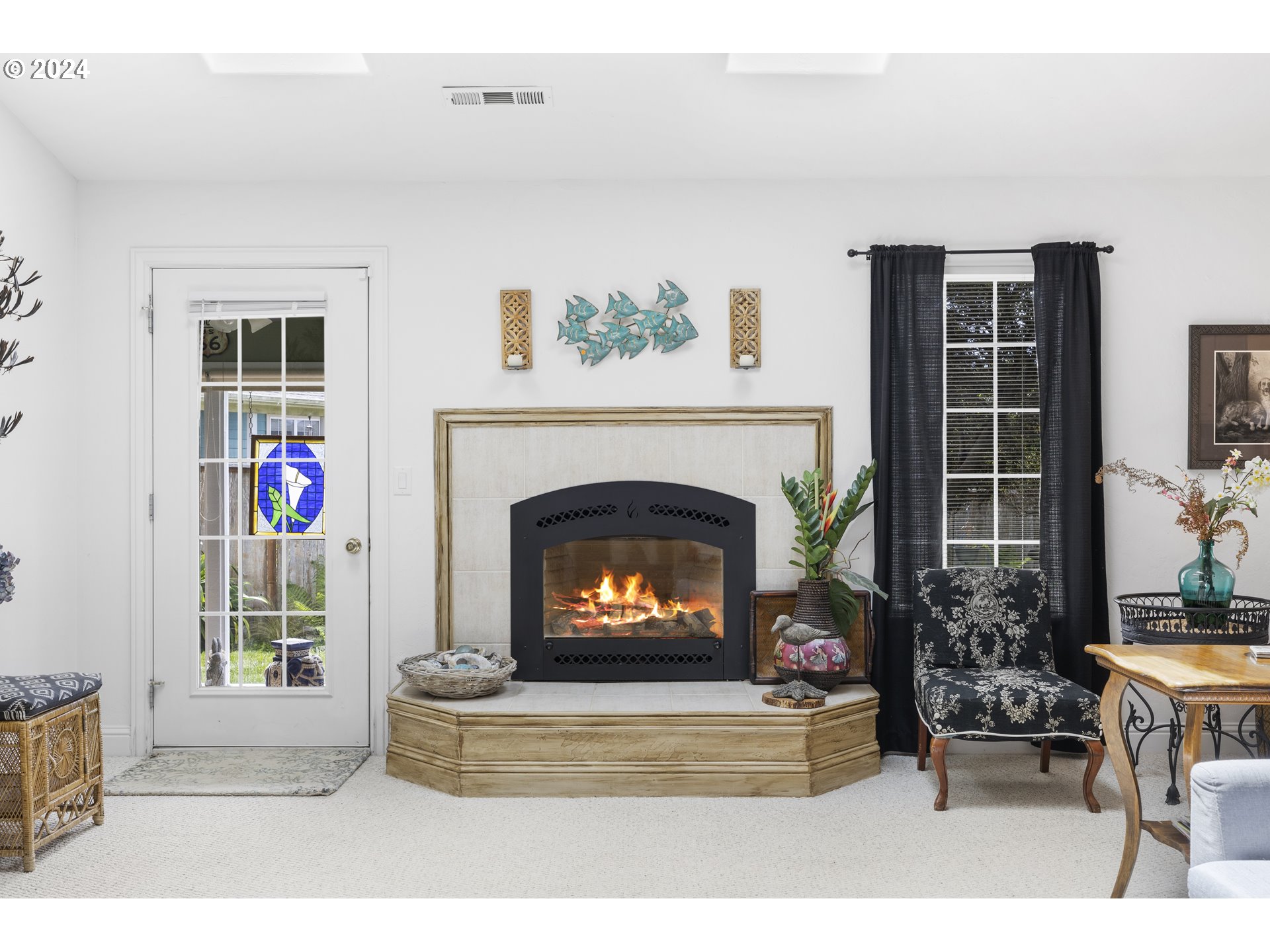 96405 Oceanside E Drive Brookings, OR 97415 - Photo 12 of 47 Fireplace Propane