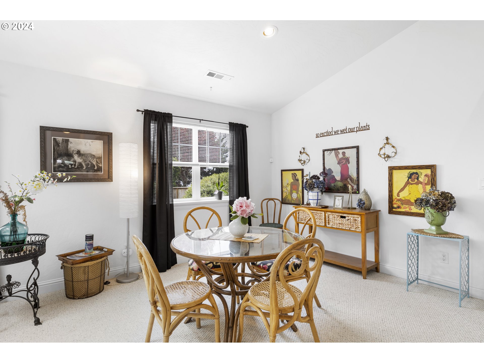 96405 Oceanside E Drive Brookings, OR 97415 - Photo 16 of 47 Kitchen/Nook