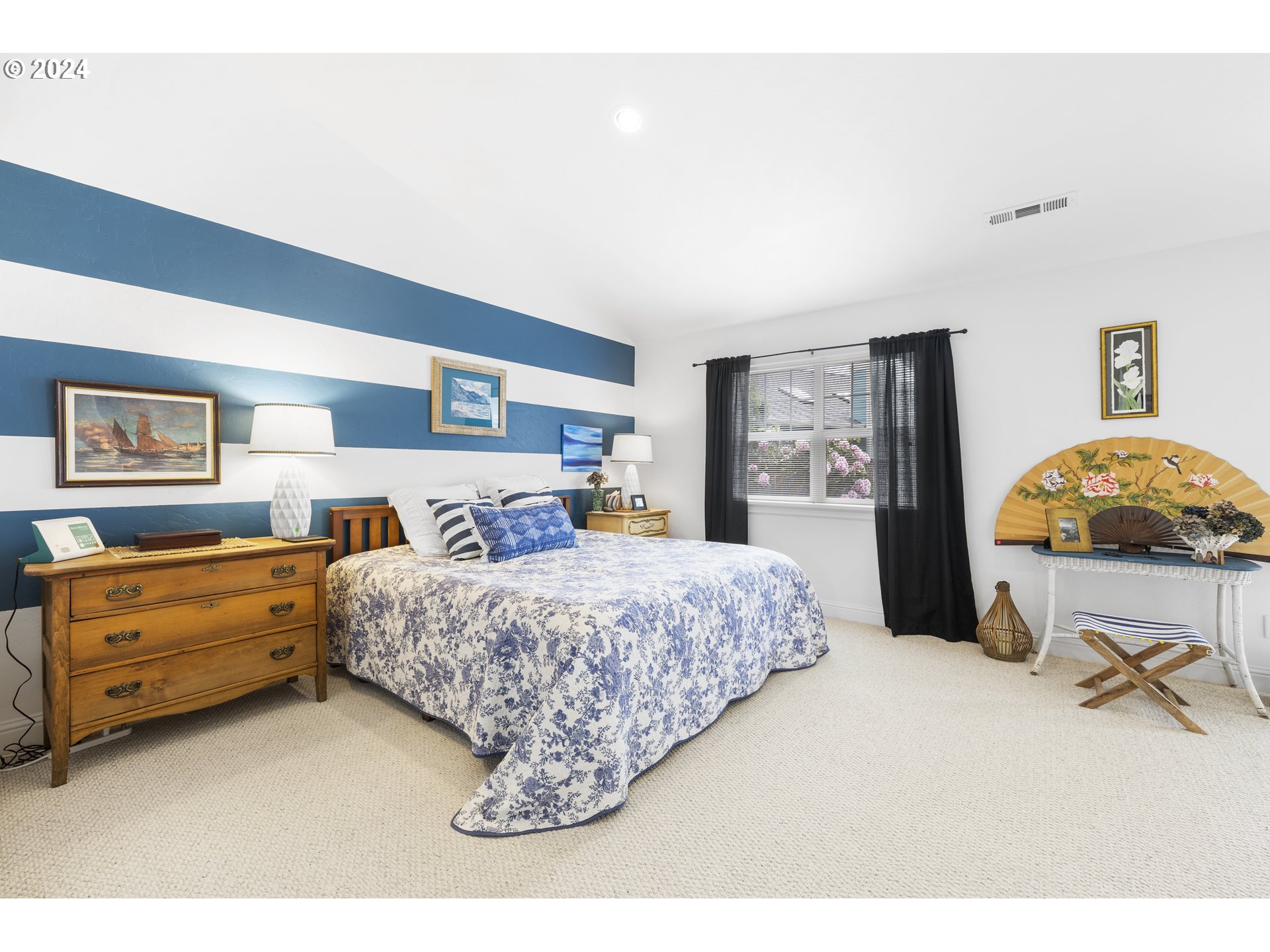 96405 Oceanside E Drive Brookings, OR 97415 - Photo 22 of 47 Primary Bedroom