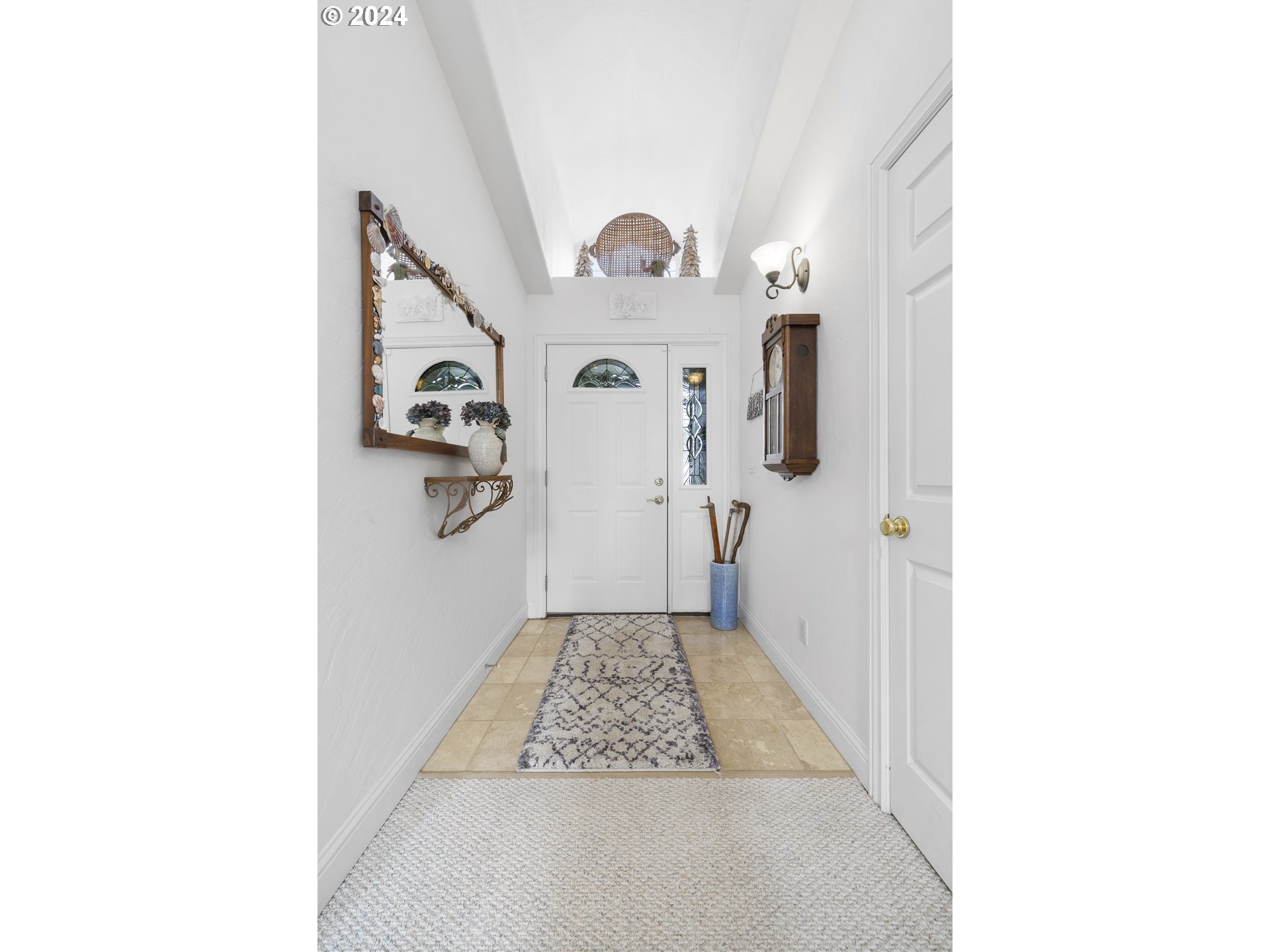 96405 Oceanside E Drive Brookings, OR 97415 - Photo 30 of 47 Entrance/Foyer