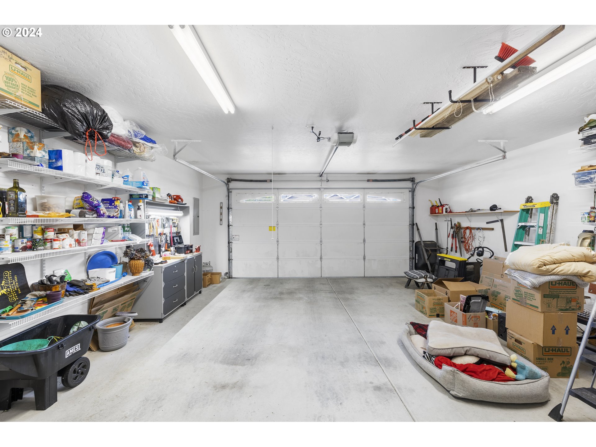 96405 Oceanside E Drive Brookings, OR 97415 - Photo 32 of 47 Garage