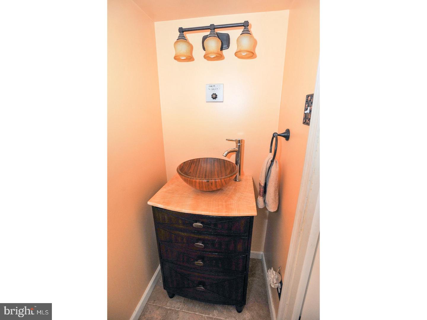 9235 Darlington Road Philadelphia, PA 19115 - Photo 14 of 25 Bathroom