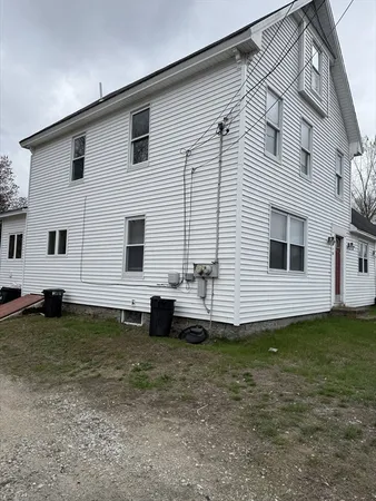 $2,000 | 70 Tyngsboro Road, Unit LEFT, Chelmsford, MA 01863