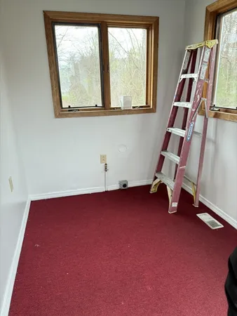 $2,000 | 70 Tyngsboro Road, Unit LEFT, Chelmsford, MA 01863