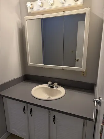 $2,000 | 70 Tyngsboro Road, Unit LEFT, Chelmsford, MA 01863