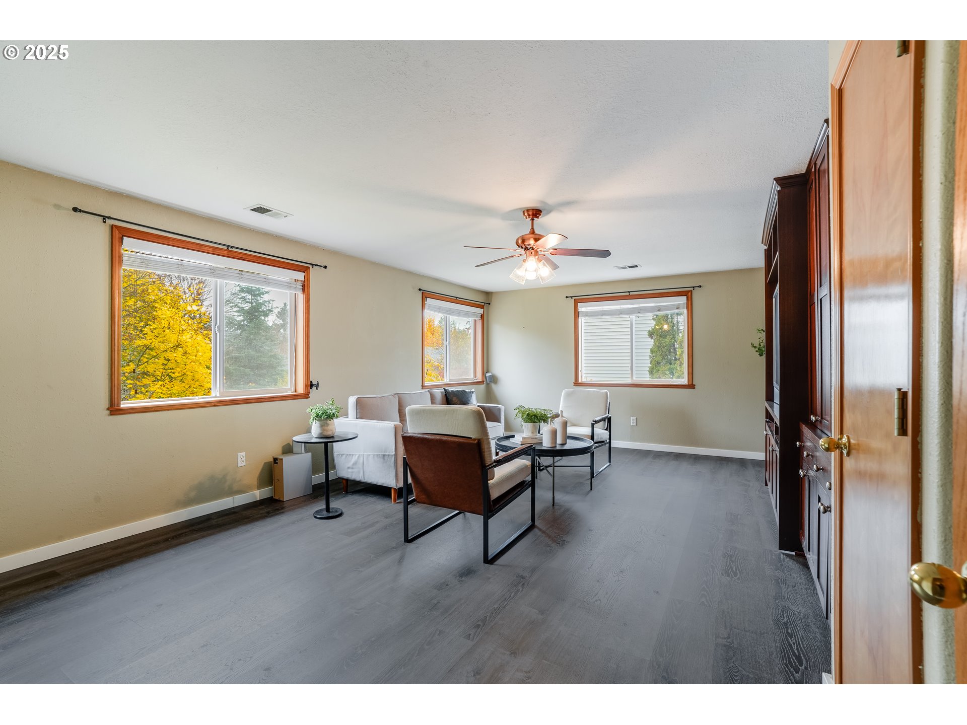 1224 Alyssum Avenue Forest Grove, OR 97116 - Photo 31 of 39 a living room with furniture and a window