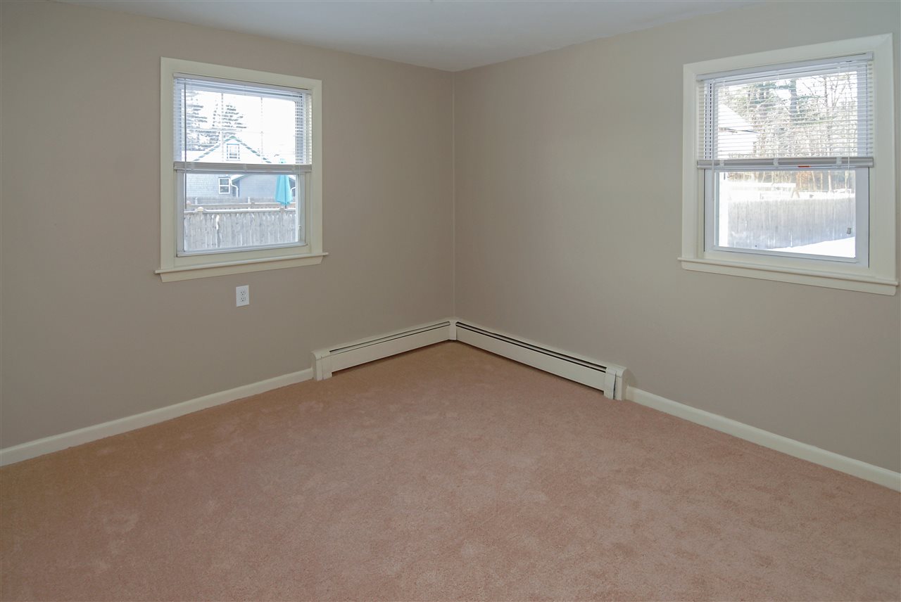 9 Gerrish Road Dover, NH 03820 - Photo 15 of 27