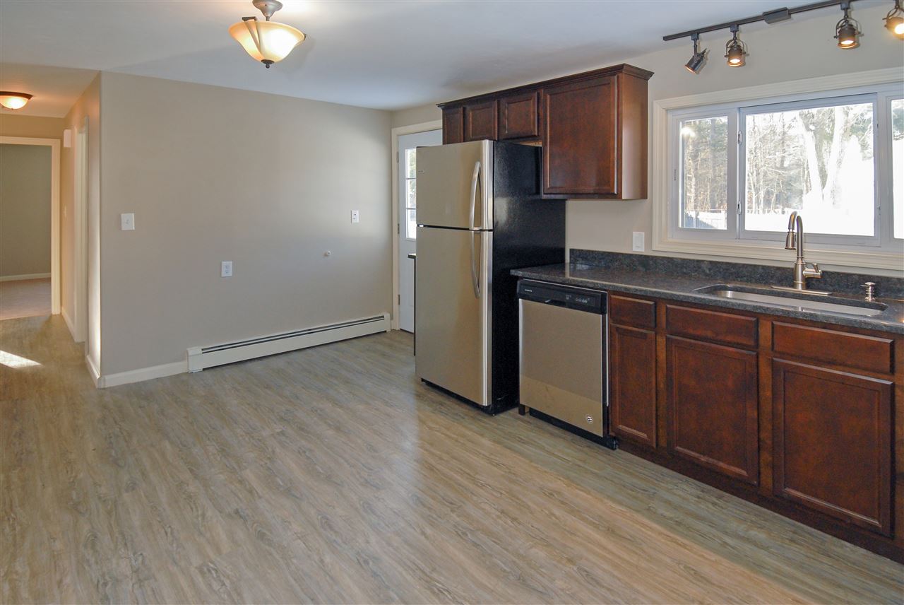 9 Gerrish Road Dover, NH 03820 - Photo 6 of 27