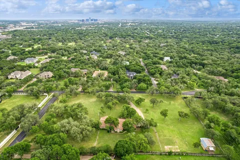 $1,400,000 | 3910 McNeil Drive, Austin, TX 78727
