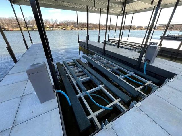 $1,180,000 | 932 Lake Viking Terrace, Altamont, MO 64620