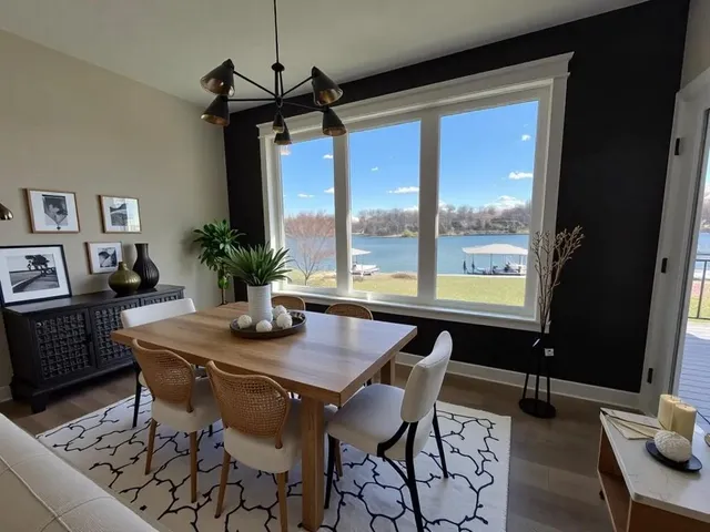 $1,180,000 | 932 Lake Viking Terrace, Altamont, MO 64620