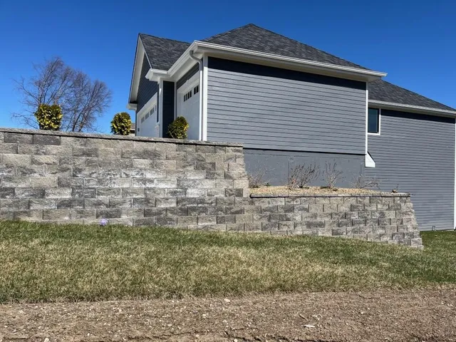 $1,180,000 | 932 Lake Viking Terrace, Altamont, MO 64620