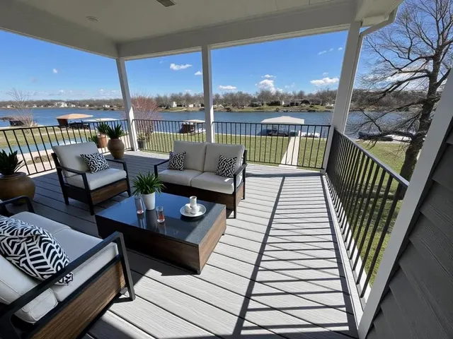 $1,180,000 | 932 Lake Viking Terrace, Altamont, MO 64620