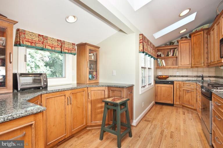 12918 Harford Road Hydes, MD 21082 - Photo 7 of 30 Kitchen