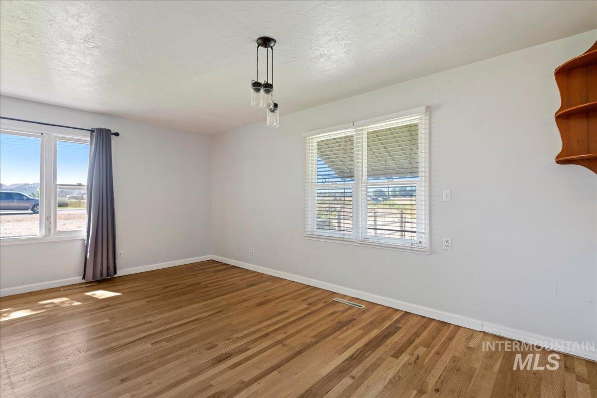 2519 East Homedale Road Caldwell, ID 83607 - Photo 7 of 31 Gallery Image 7