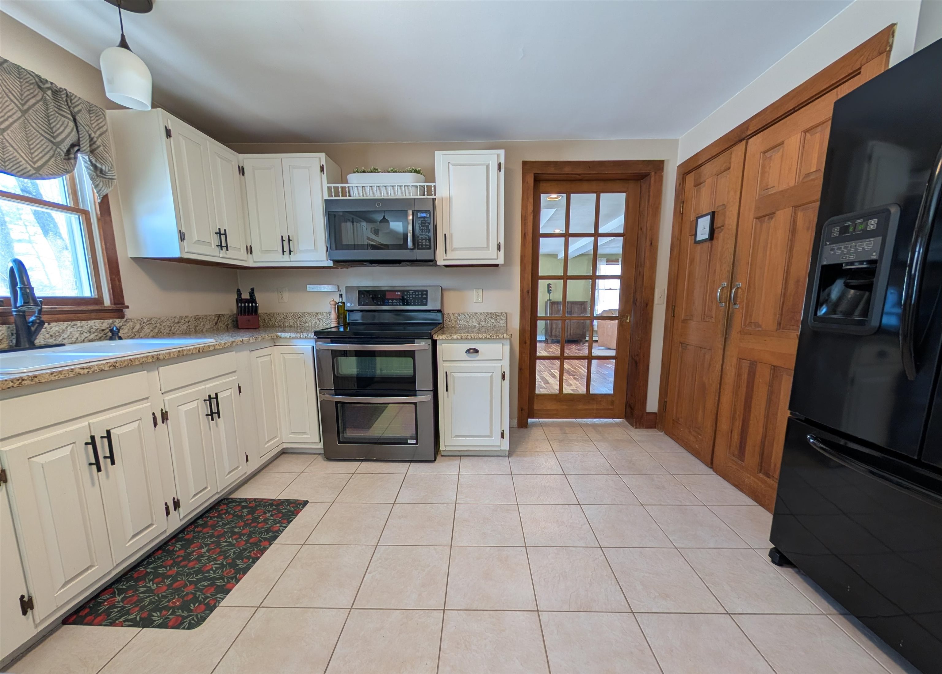 1 Jason Drive Stratham, NH 03885 - Photo 15 of 60