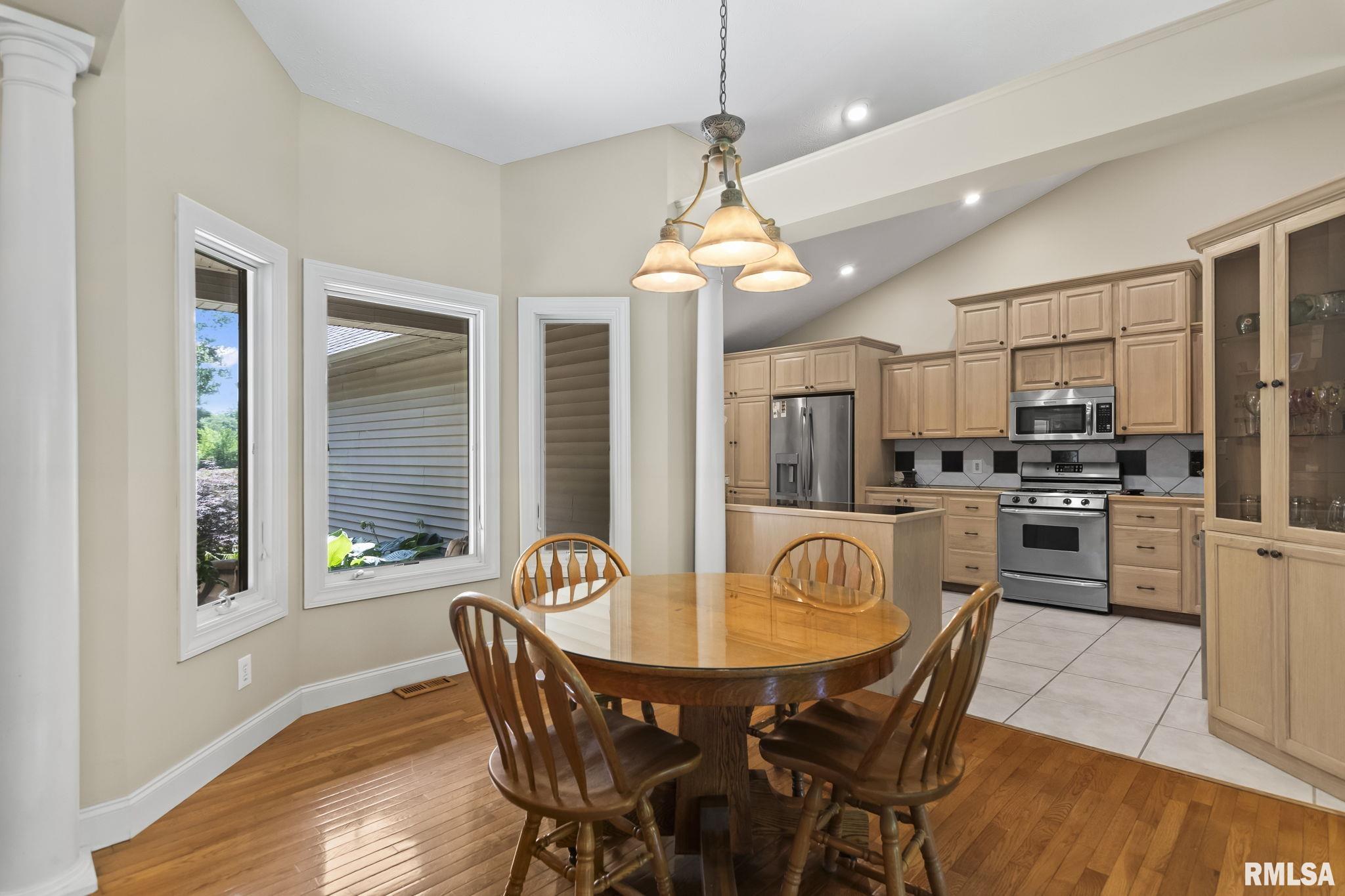 2450 Old Beardstown Road Springfield, IL 62702 - Photo 9 of 50