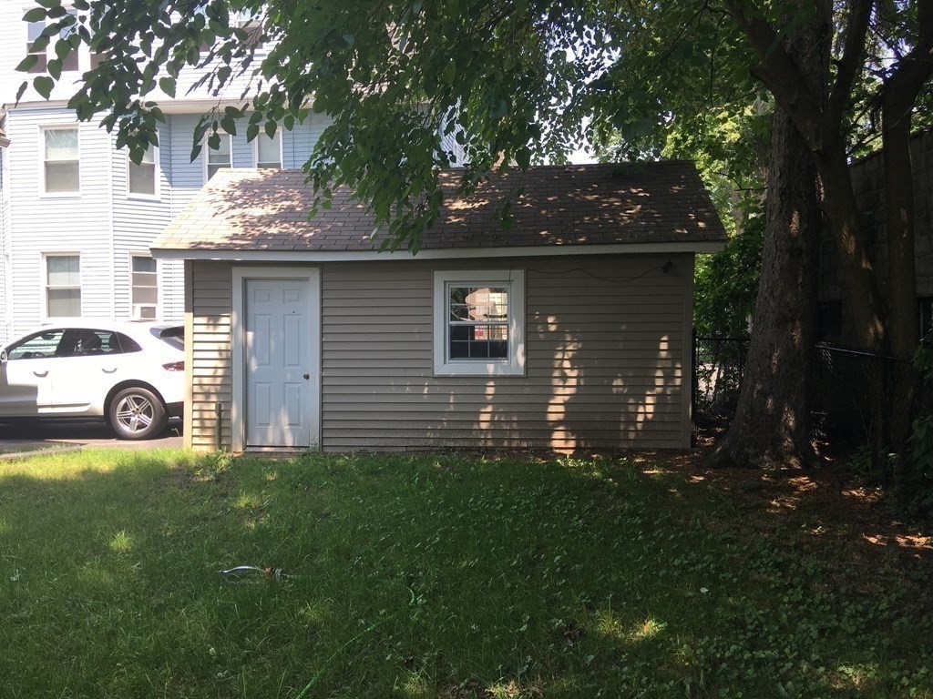 29 Eldridge Street Springfield, MA 01108 - Photo 27 of 30 Gallery Image 27