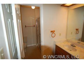102 Beaver Ridge Road Asheville, NC 28804 - Photo 11 of 24 Gallery Image 11