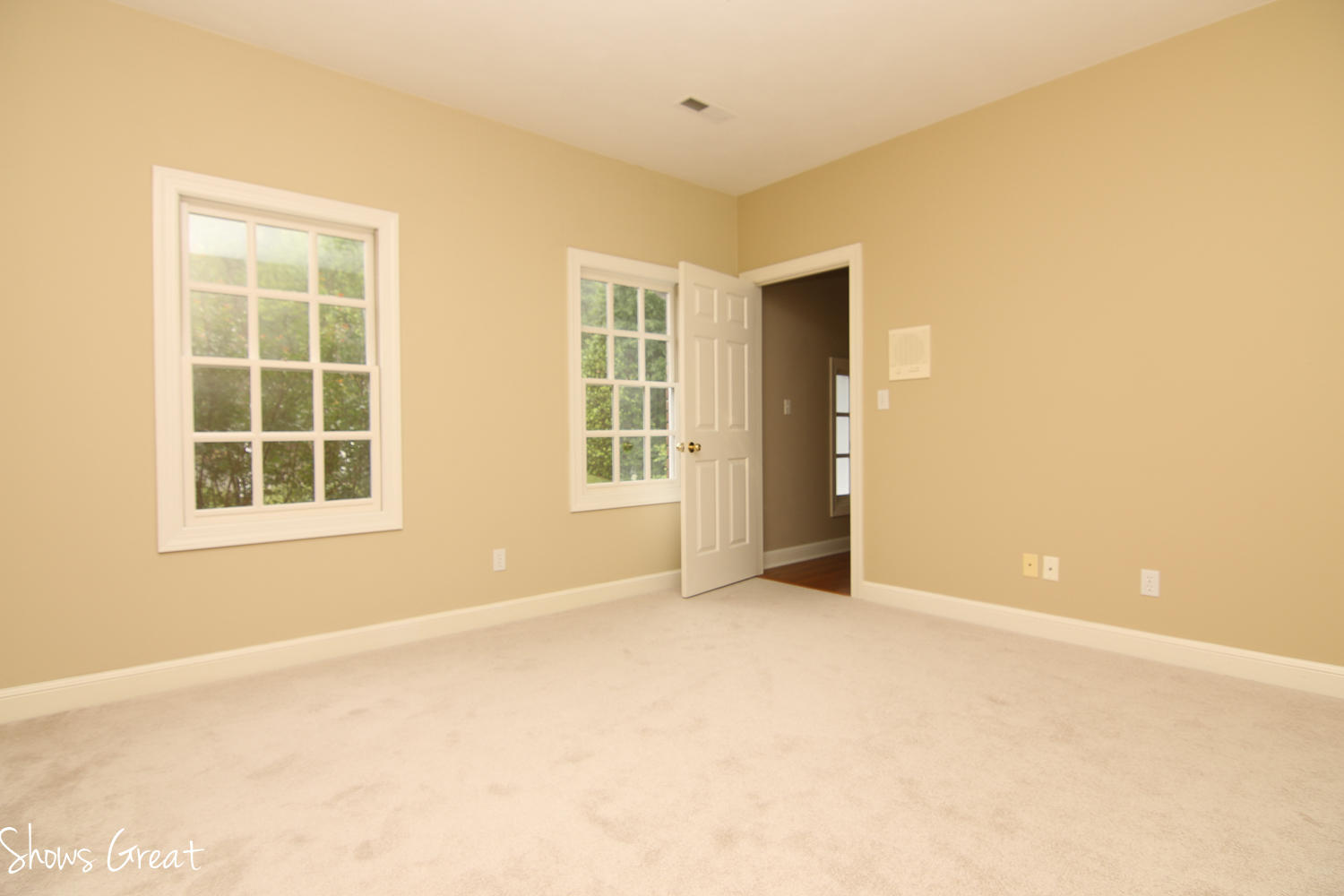 5321 Fox Den Road Roanoke, VA 24018 - Photo 19 of 51 IMG_2964