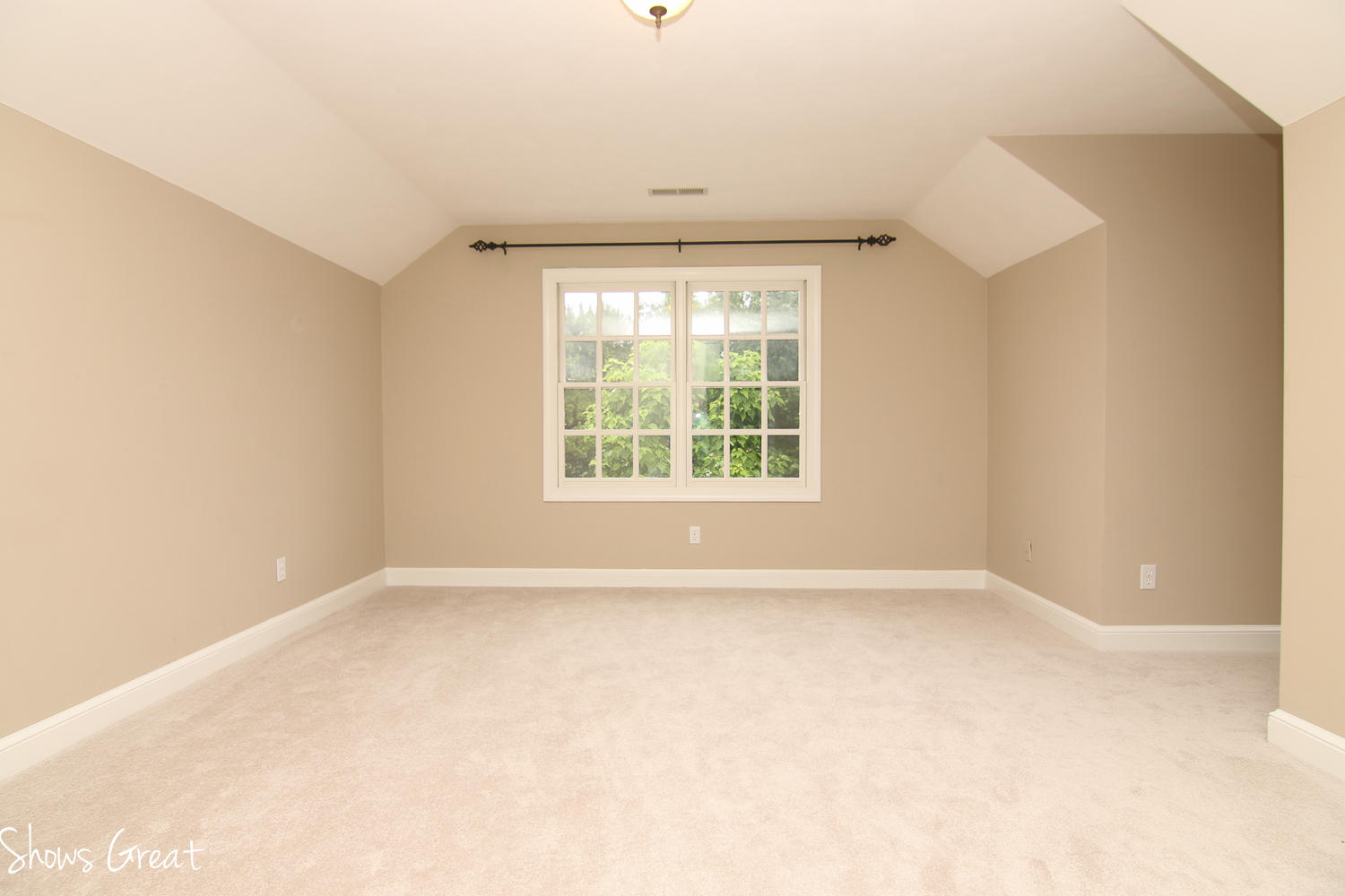 5321 Fox Den Road Roanoke, VA 24018 - Photo 22 of 51 IMG_2971