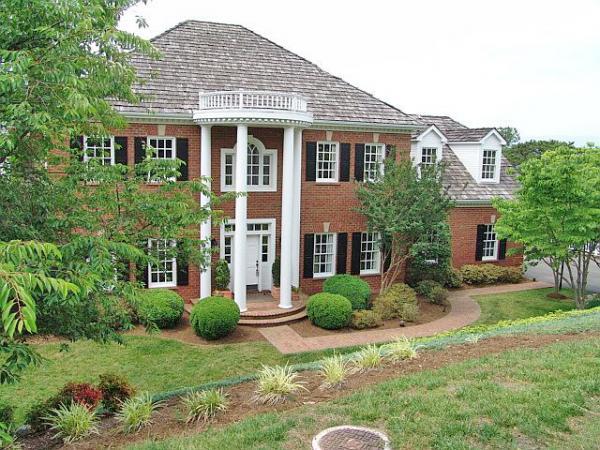 5321 Fox Den Road Roanoke, VA 24018 - Photo 38 of 51 FRONT