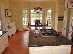 5321 Fox Den Road Roanoke, VA 24018 - Photo 46 of 51 KITCHEN