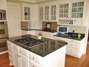 5321 Fox Den Road Roanoke, VA 24018 - Photo 47 of 51 KITCHEN