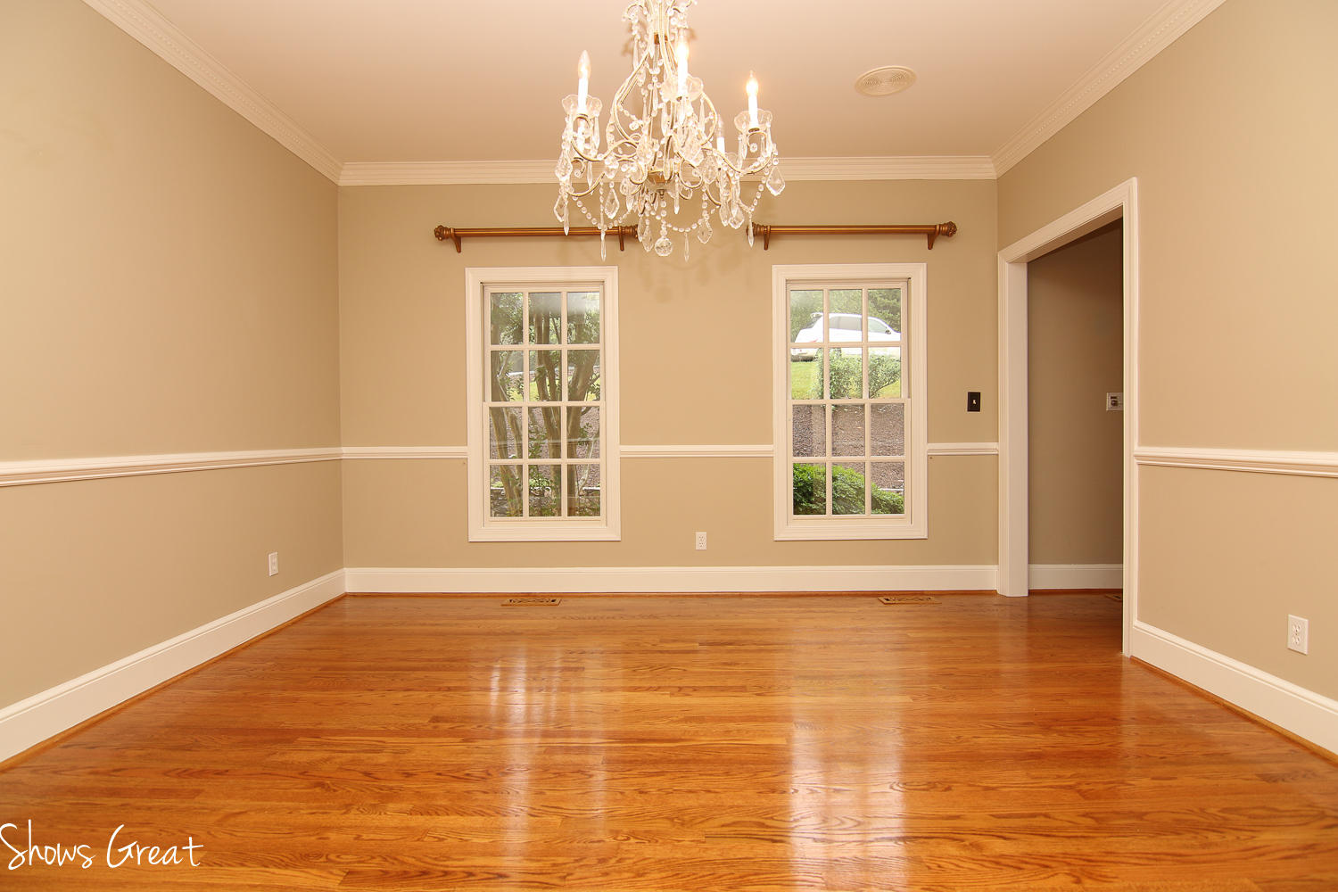 5321 Fox Den Road Roanoke, VA 24018 - Photo 6 of 51 IMG_2933