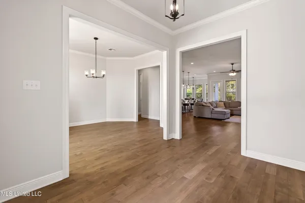 $420,000 | 105 Jefferson Davis Parkway, Picayune, MS 39466