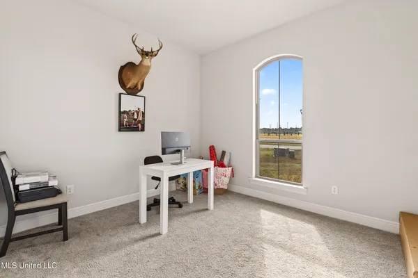 $420,000 | 105 Jefferson Davis Parkway, Picayune, MS 39466