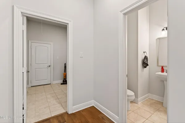 $420,000 | 105 Jefferson Davis Parkway, Picayune, MS 39466
