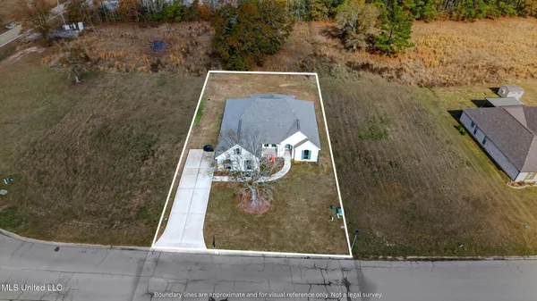 $420,000 | 105 Jefferson Davis Parkway, Picayune, MS 39466