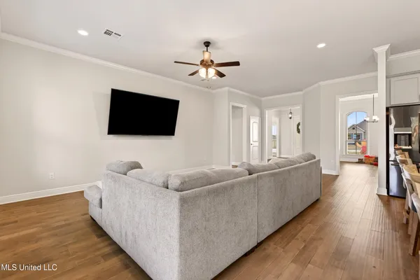 $420,000 | 105 Jefferson Davis Parkway, Picayune, MS 39466