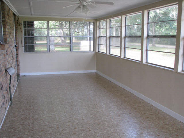 30587 Faires Road Elberta, AL 36530 - Photo 10 of 10 Sunroom