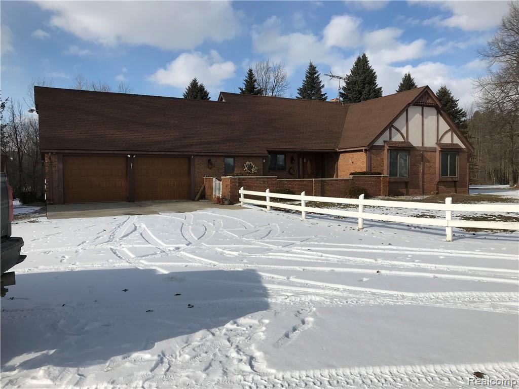8636 Beard Road Avoca, MI 48006 - Photo 1 of 20 IMG_0589.jpg