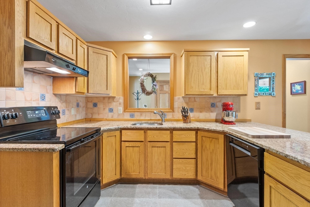 36 Country Lane Princeton, MA 01541 - Photo 9 of 42