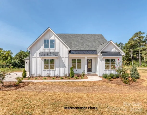 $712,900 | 5042 Carolina North Drive, Gastonia, NC 28056