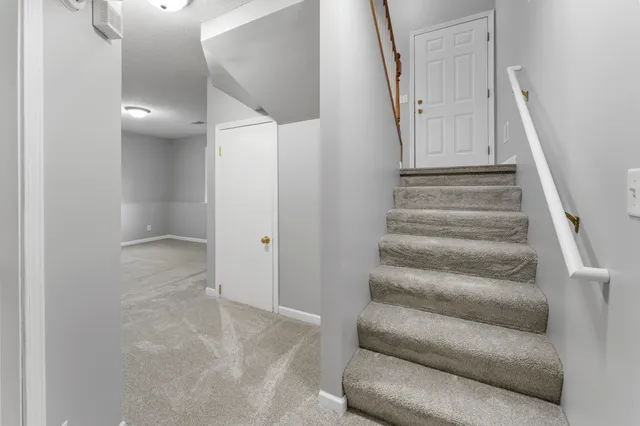 $349,900 | 618 4th Street, St. Paul Park, MN 55071