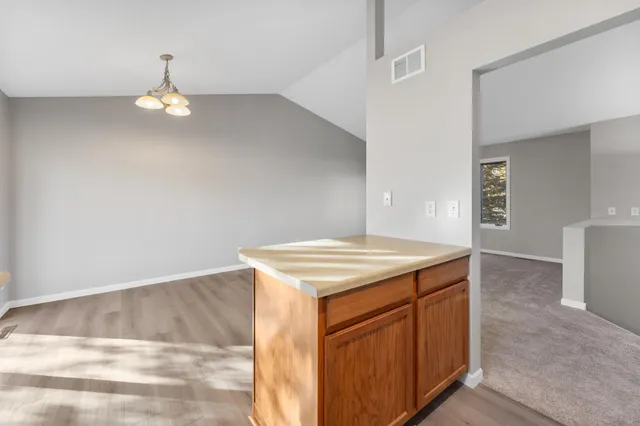 $349,900 | 618 4th Street, St. Paul Park, MN 55071