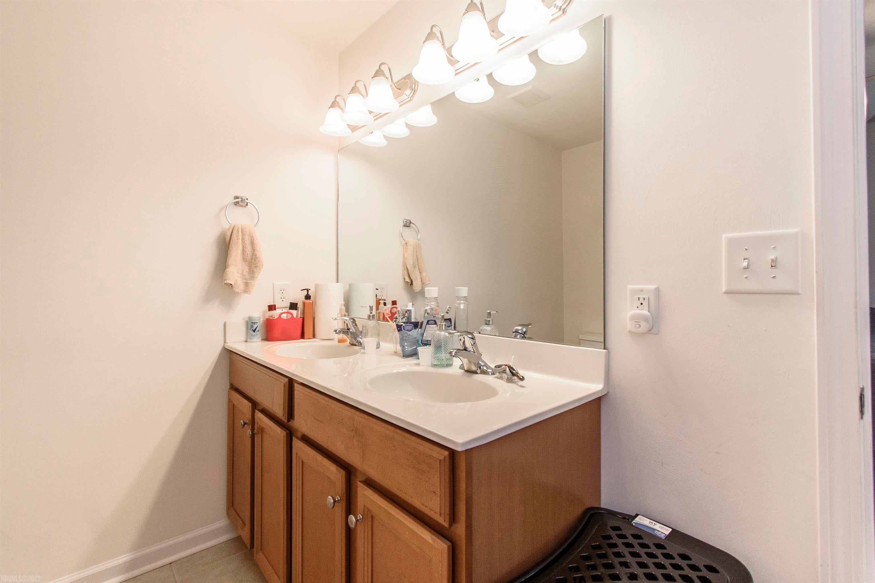 1030 Green Ridge Road Christiansburg, VA 24073 - Photo 17 of 26 Gallery Image 17
