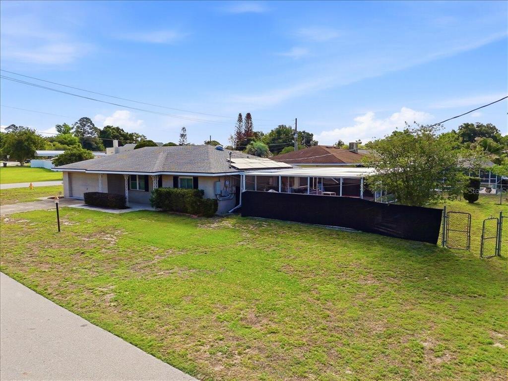 132 Duval Road Winter Haven, FL 33884 - Photo 2 of 38