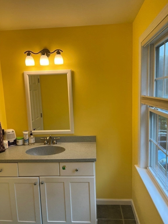 76 Stagecoach Road Holliston, MA 01746 - Photo 22 of 37