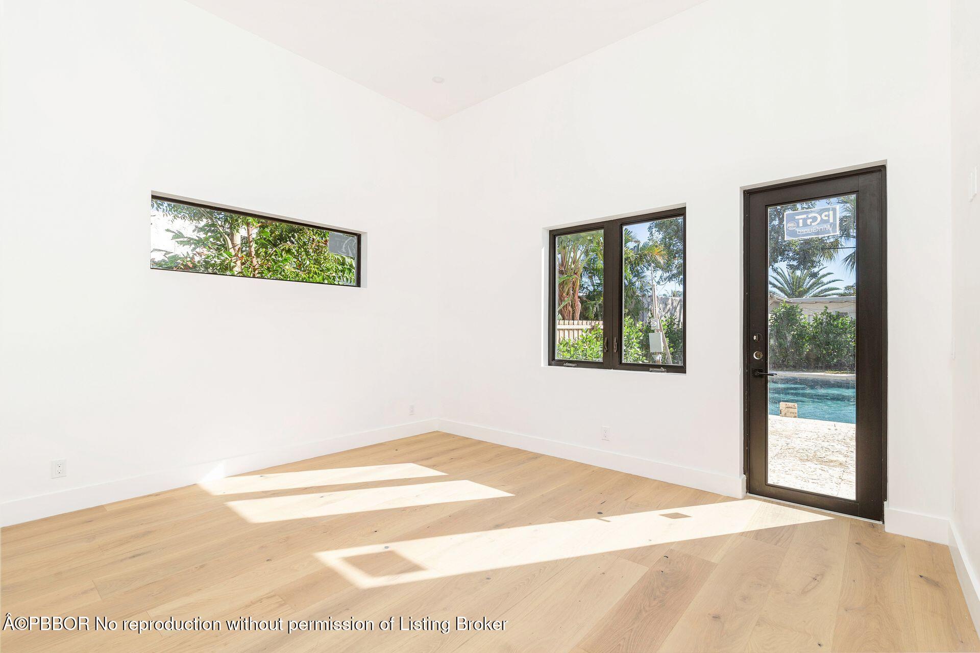 320 Plymouth Road West Palm Beach, FL 33405 - Photo 14 of 39 a view of a room that has a window in it
