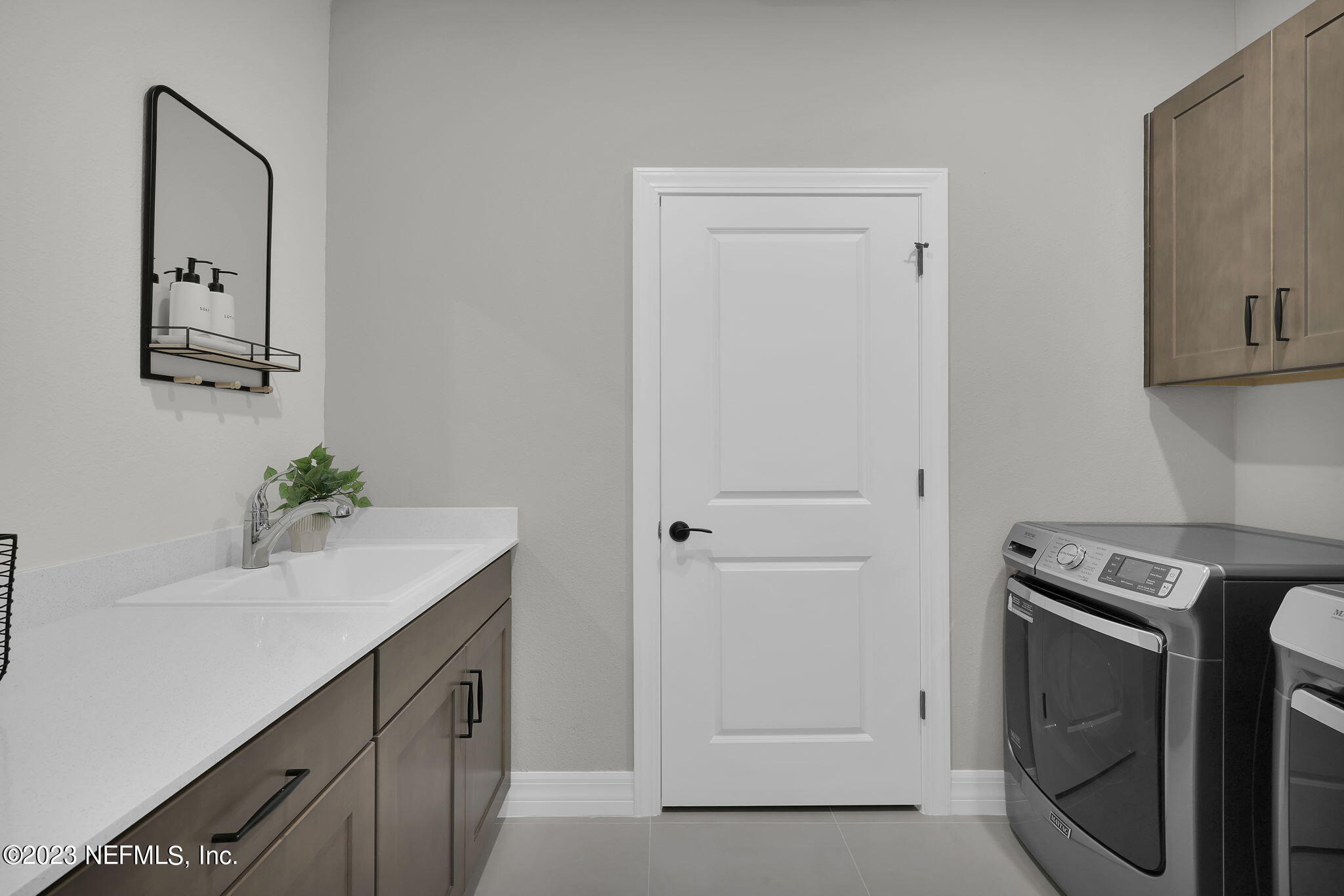 776 Continuum Loop Yulee, FL 32097 - Photo 24 of 33 Mystique Laundry Room