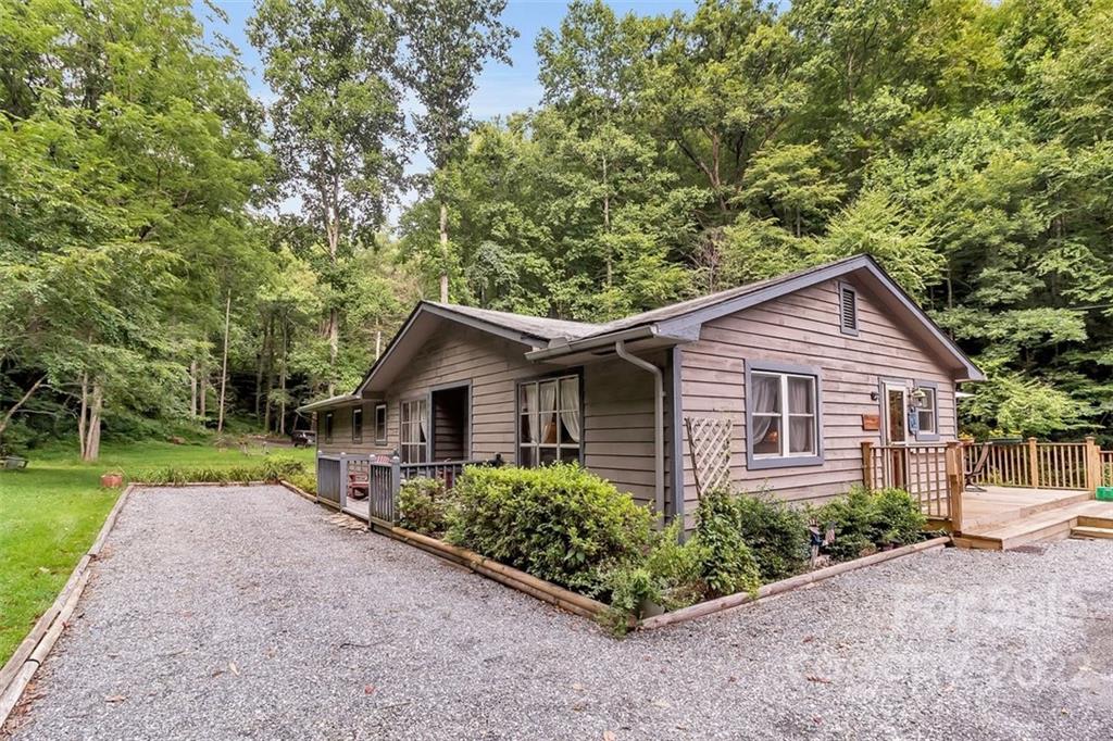 958 Cane Creek Road Sylva, NC 28779 - Photo 17 of 47 Gallery Image 17