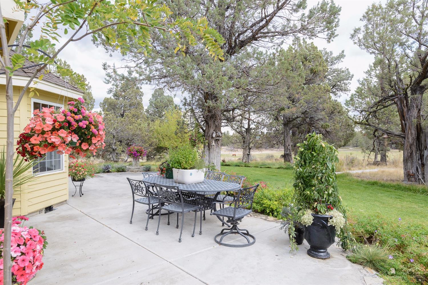 61720 Gosney Road Bend, OR 97702 - Photo 20 of 25 Gallery Image 20