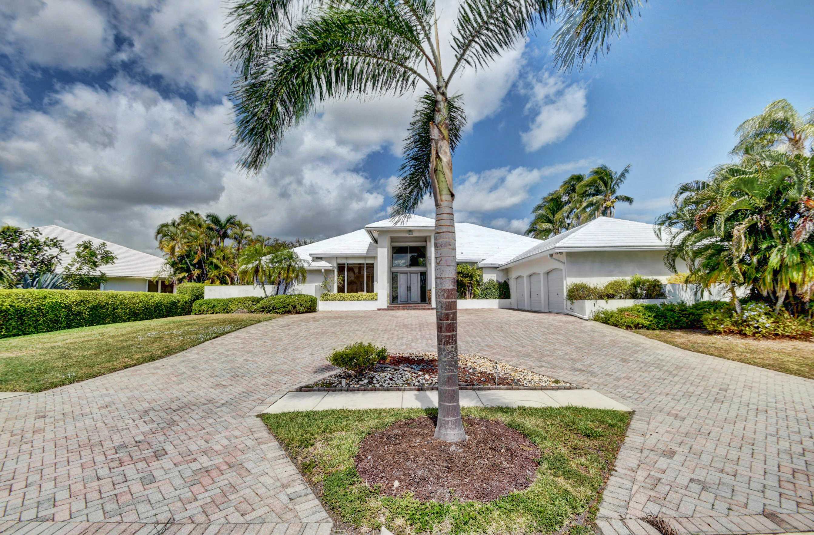 4815 Bocaire Boulevard Boca Raton, FL 33487 - Photo 3 of 52 DSC_5131_2_3_4_5
